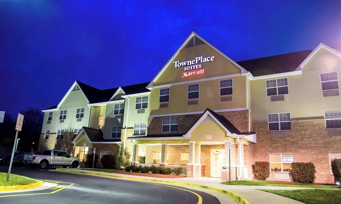 Aquia Harbour Hotel | TownePlace Suites by Marriott Quantico Stafford
