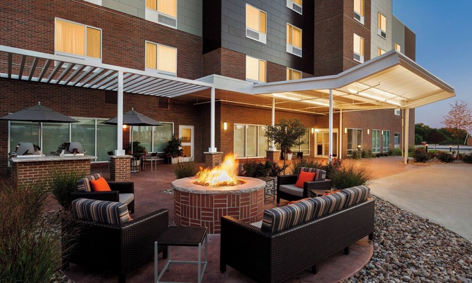 Marion Hotel | TownePlace Suites by Marriott Cedar Rapids Marion