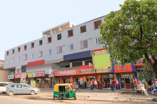 Bhiwadi Hotel | Townhall