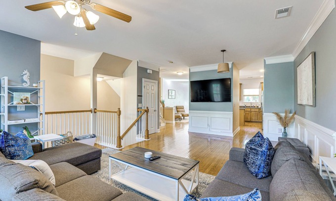 Ladson House | Townhome 3 Mi to Wescott Park & Golf Course!