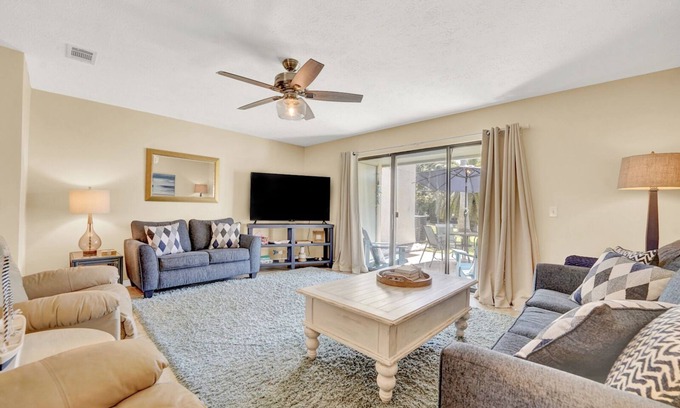 Panama City Beach House | Townhome in Gulf Highlands with 11 pools and short walk to the beach