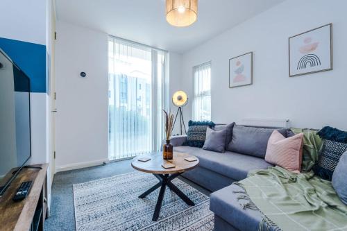Manchester House | Townhouse 5mins to City Centre and Etihad - Free Secure Parking