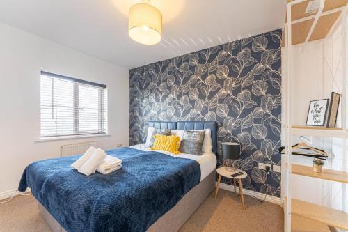 Rugby Apartment | Townhouse in Rugby with Garden and Free Parking