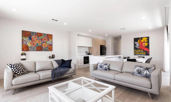 Glenelg North House | Townhouse on Tod Glenelg North