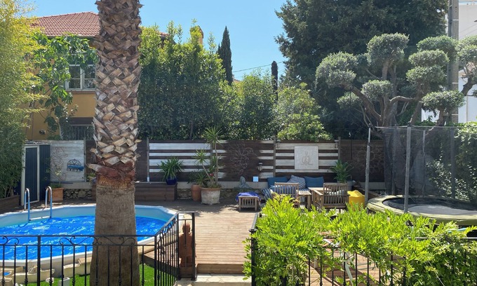 Riou - Petit Juas - Av de Grasse House | Townhouse with outdoor space ideal for relaxing and enjoying the outdoors