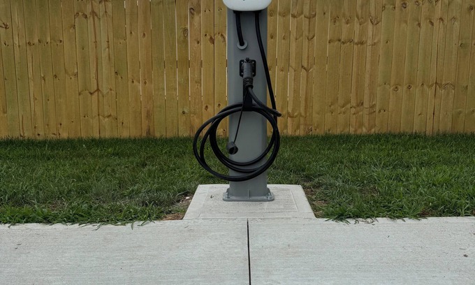 St. James House | Townside White House