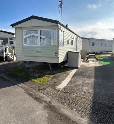 Towyn House | Towyn 95 Golden Gate Rentals