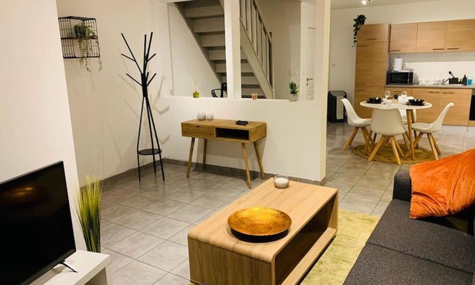 Mons Apartment | Très belle maison d’hôte de 2 chambres à Obourg