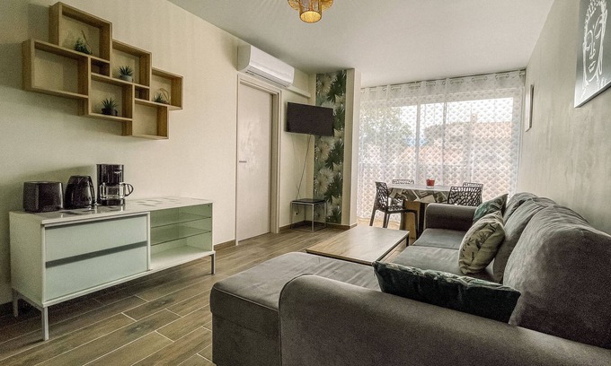 La Grande-Motte Apartment | Très Joli T2 Refait à Neuf Avec Parking