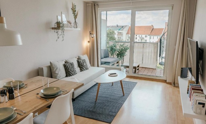 Zentrum-Nord Apartment | TRABER APARTMENTS 1 SZ Zentral Ruhig Balkon
