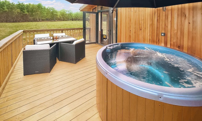 Dukeries Mill Ski Chalet | Traditional 2 Pet Friendly