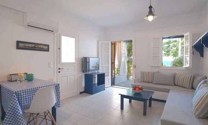 Ampelas Apartment | Traditional beach front apartment