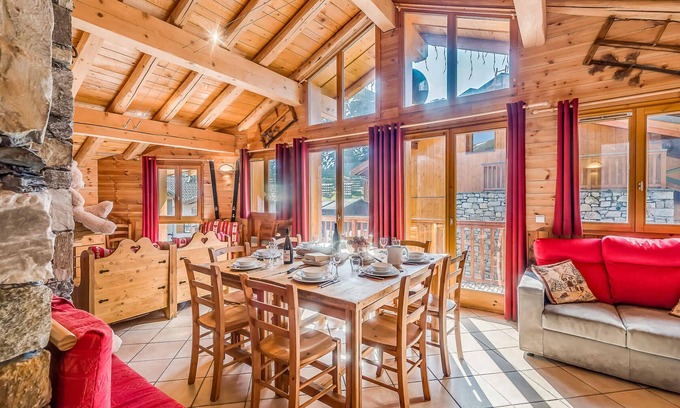 Les Almes Ski Chalet | Traditional Chalet in Tignes - 5 Bedrooms, 4 Baths, Sauna, 90m2