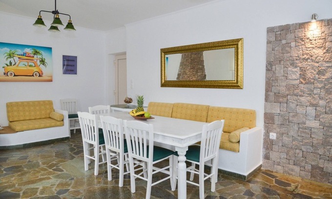 Zefiria Villa | Traditional Villa Relax