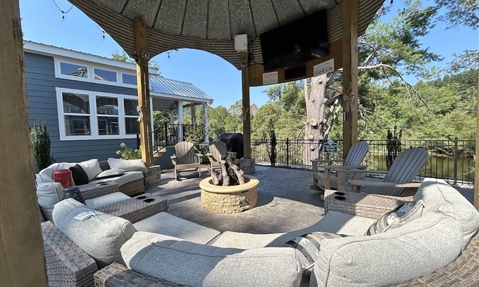 Bryson City House | Train River Depo at Rivers Rest- Bryson City NC