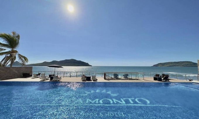 Zona Dorada Apartment | Tramonto 501 | Central apartment with city view