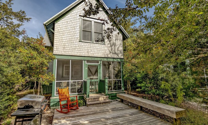 Cape Fear Station House | Tranquil Family Home located in Surfman's Walk; private crofter with shoals access