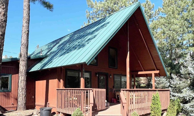 Munds Park House | Tranquil Forest 3Bdr Cabin Retreat in Munds Park