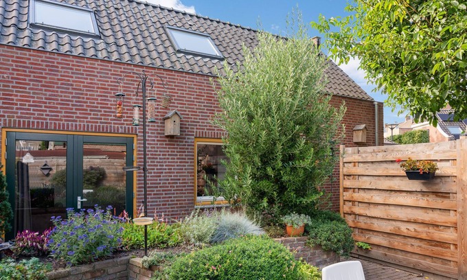 Goirle House | Tranquil holiday home in Goirle with garden