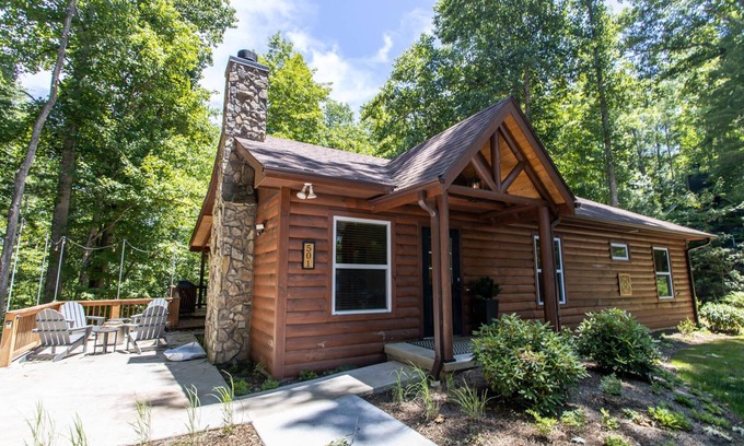 Fleetwood House | Tranquil Home in Fleetwood Falls Community