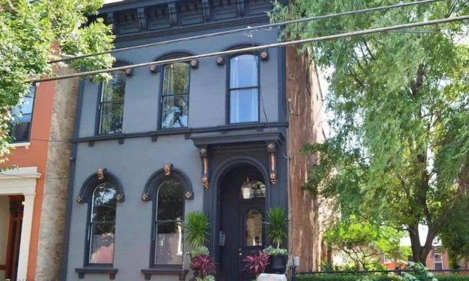Cincinnati Cottage | Tranquil In-Town Garden Carriage House, No pet fee