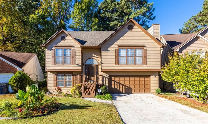Lawrenceville House | Tranquil Retreat on Stoneoak Cir