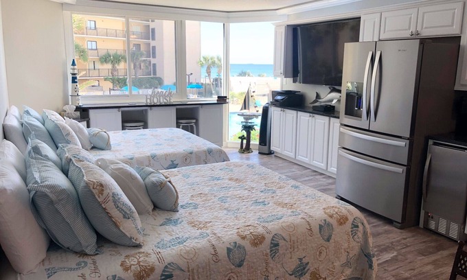 Panama City Beach Apartment | Tranquil Waters PCB Beachfront Studio Condo
