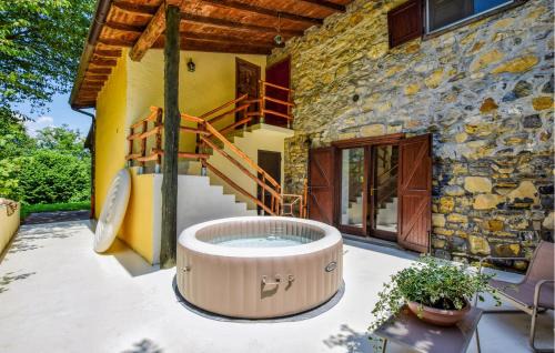 Solto Collina House | Tranquility At Pool