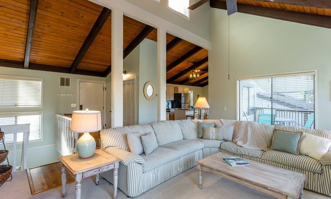McGaheysville Villa | Tree top home in Massanutten next to slopes