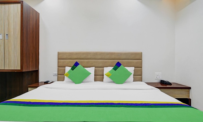 Dehradun Hotel | Treebo Trend Calista Square