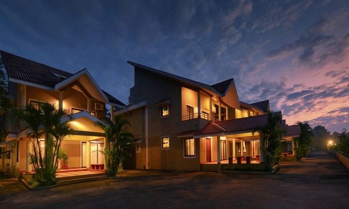Fatona Villa | TreeHouse Blue Hotel & Villas