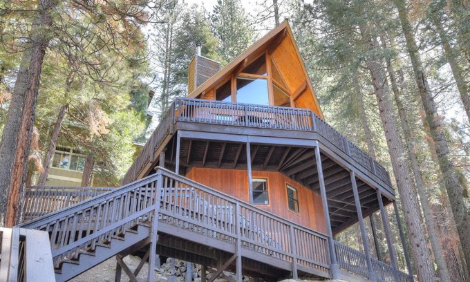 Yosemite West House | Treetops Cabin