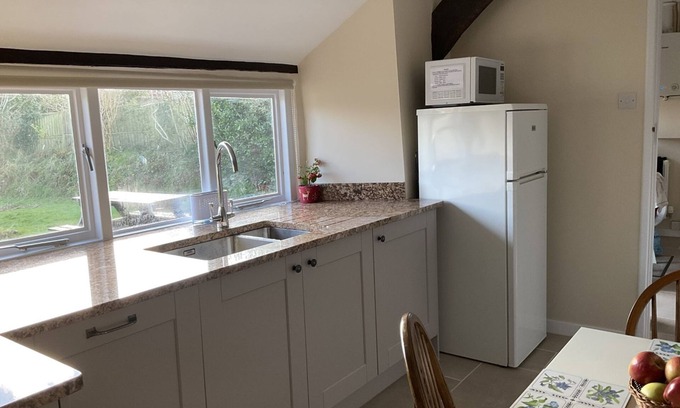 Newport Cottage | TREFASSER, family friendly, with a garden in Newport, Pembrokeshire
