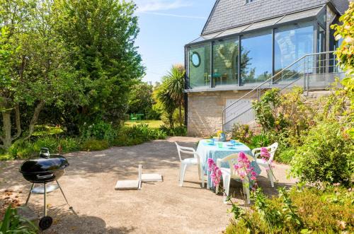 Treffiagat House | Treffiagat - Grande maison pour 9 - Jardin