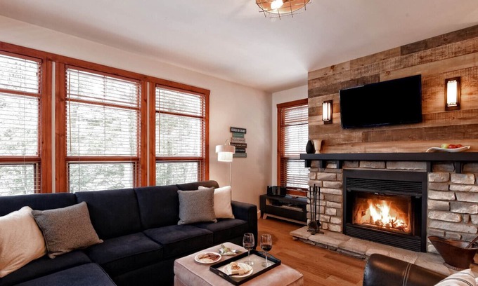 Tremblant-Les-Eaux Condo | TREMBLANT-LES-EAUX (A)