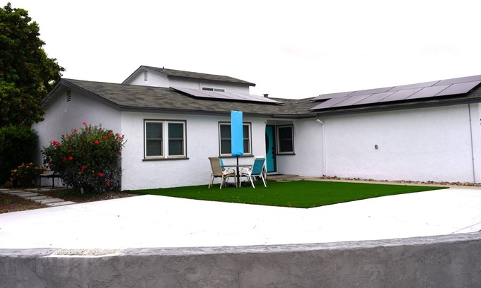 Bay Terraces House | Tremendous 4-bedroom house in San Diego with AC, Wi-Fi, Ideal for Long Stays