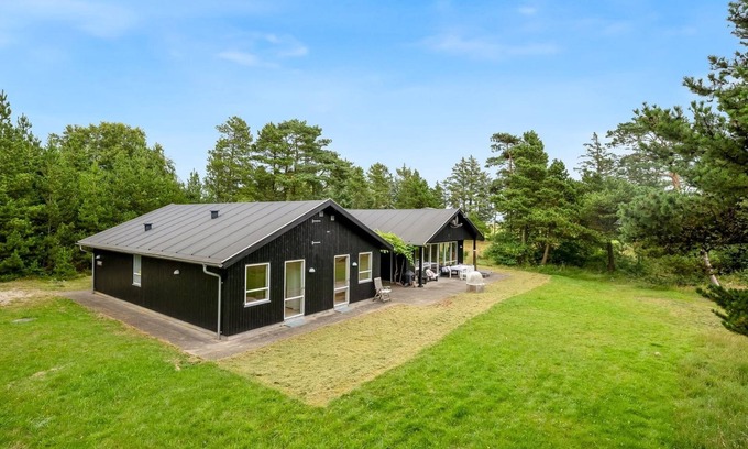 Mosevra House | "Trena" - 1.2km to the fjord by Interhome