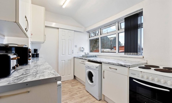 Seisdon Apartment | Trendy 1-Bedroom Apartment, Perfect Location Near NEC & Bullring