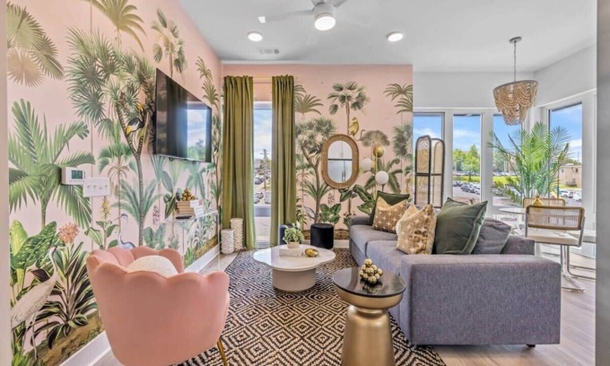 East Nashville Condo | Trendy Boutique Condo East Nashville Sleeps 6