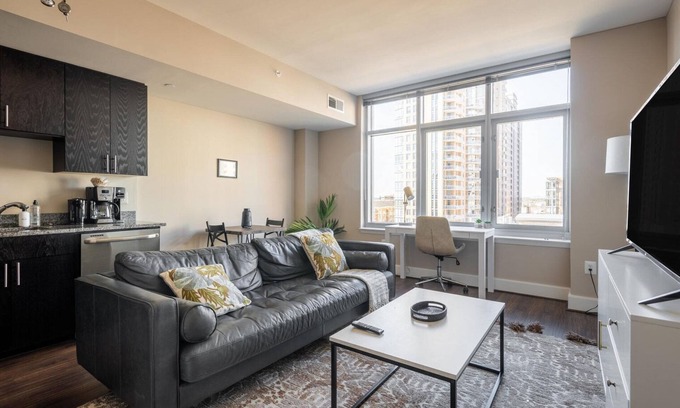 Reston Apartment | Trendy Reston Studio w/Fitness Center, .1 mi to Mall, by Blueground