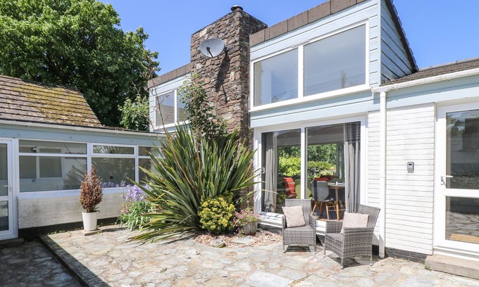 Kilkhampton Cottage | TREPOLPEN, pet friendly, with open fire in Bude