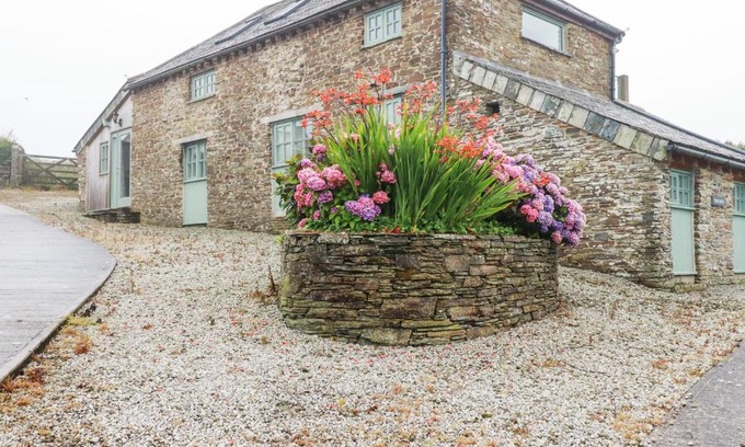 Trebarwith House | Trerubies