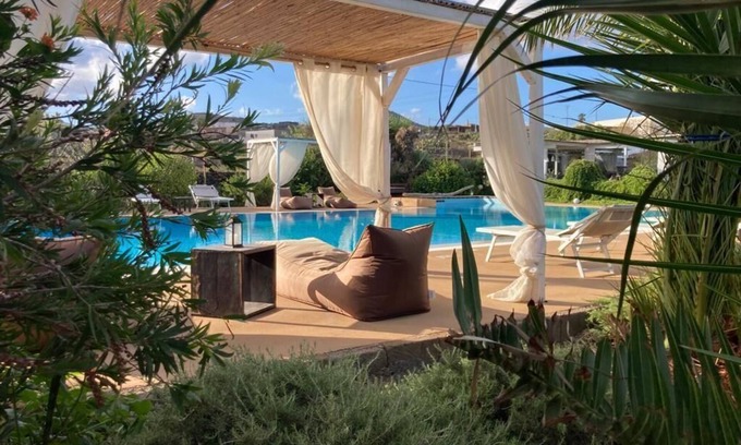 Pantelleria Apartment | Tribal Suite