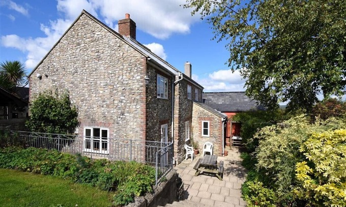 Axminster Cottage | Trill Cottage