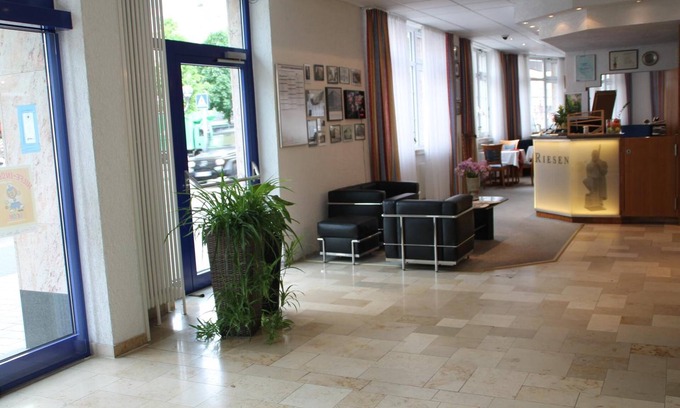 Hanau Hotel | Trip Inn Hotel Zum Riesen