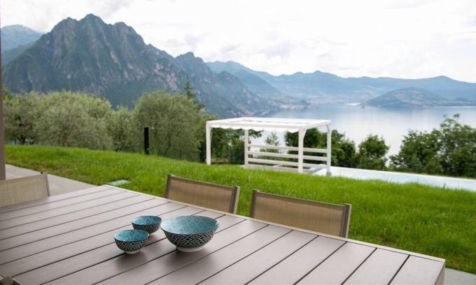 Solto Collina Apartment | Trivia Resort. .