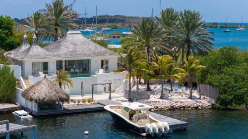 Jan Thiel Villa | Tropical Luxury & Private Beach - La Villa Blanca
