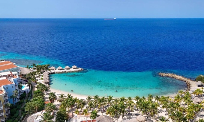 Sint Michiel Apartment | Tropical Paradise at Blue Bay Golf Beach Resort