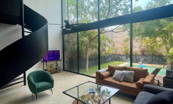 Merida Municipality House | Tropical townhouse