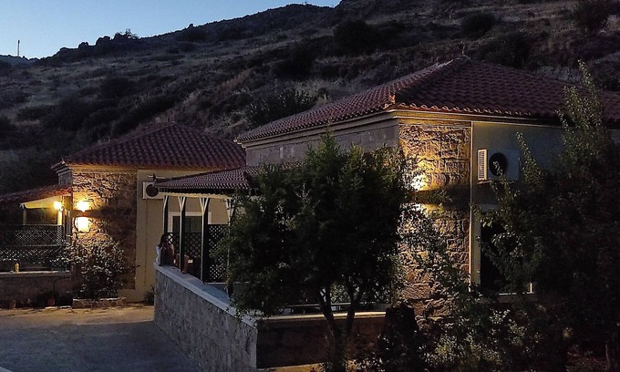 Petra House | Troyan Hill Apartments